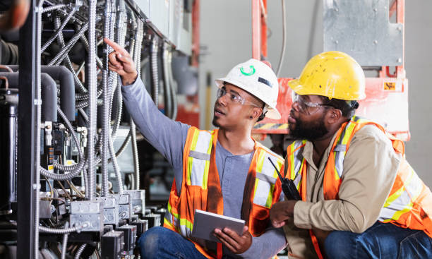 Best Licensed Electrician  in Edinburg, IL